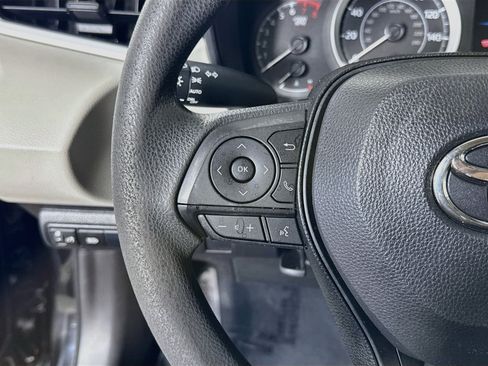 Used 2020 Toyota Corolla LE FWD image 14
