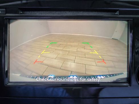 Used 2020 Nissan Rogue SV image 19