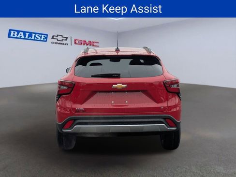 New 2026 Chevrolet Trax LT w/ Driver Confidence Package FWD image 4
