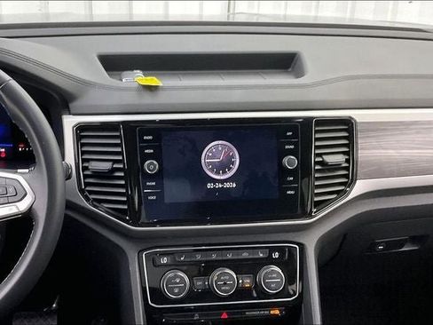 Used 2022 Volkswagen Atlas Cross Sport SE AWD/4WD image 6