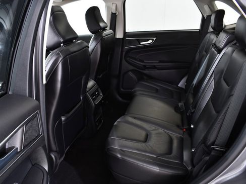 Used 2022 Ford Edge Titanium w/ Class II Trailer Tow Package image 16