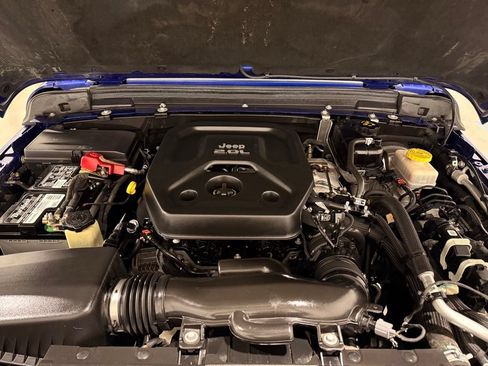 Used 2020 Jeep Wrangler Unlimited Sport AWD/4WD image 11