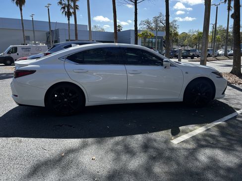Used 2022 Lexus ES 350 F Sport w/ Accessory Package 2 image 10
