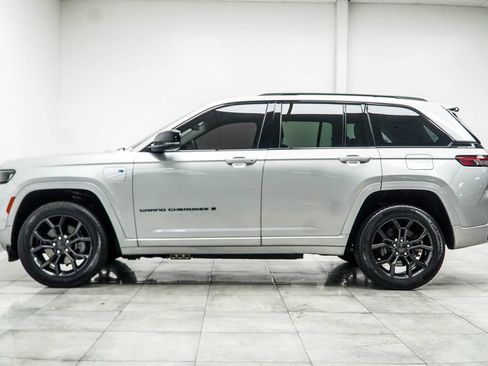 Used 2024 Jeep Grand Cherokee Limited 4xe AWD/4WD image 11