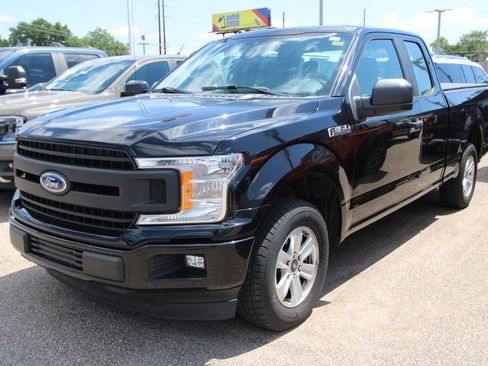 Used 2019 Ford F150 XL w/ Equipment Group 101A Mid RWD image 4