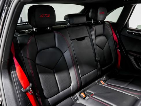 Used 2021 Porsche Macan GTS image 31