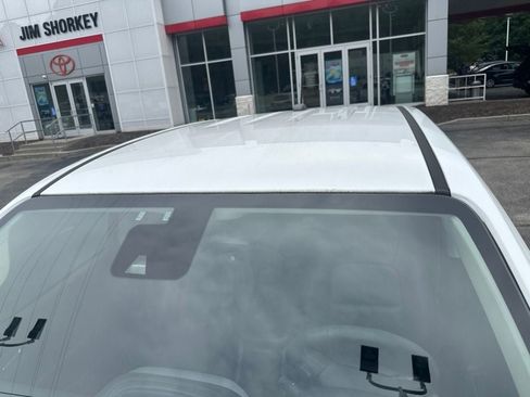 Used 2016 GMC Canyon SLT w/ Driver Alert Package AWD/4WD image 4