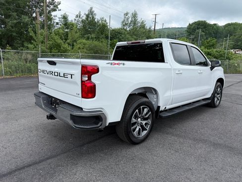 Used 2023 Chevrolet Silverado 1500 LT AWD/4WD image 5