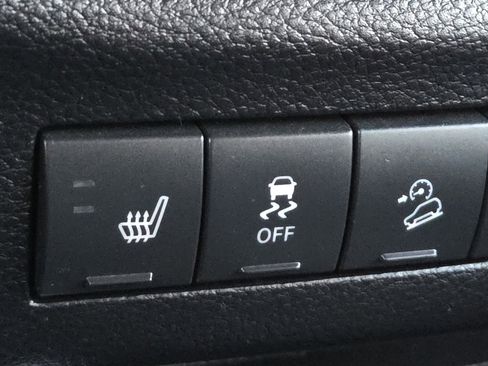 Used 2013 Jeep Wrangler Unlimited Rubicon w/ Max Tow Pkg image 27