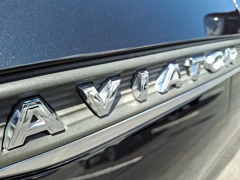 Certified 2023 Lincoln Aviator Reserve w/ Elements Package Plus AWD/4WD image 32