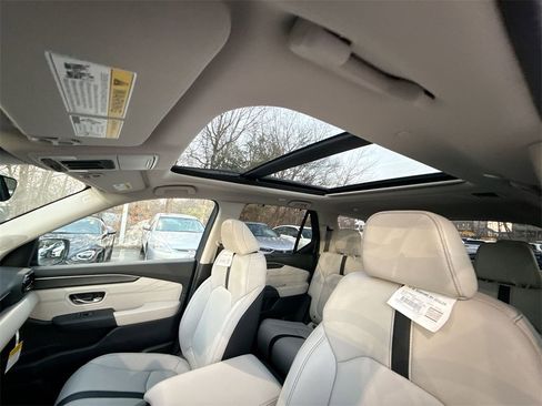 New 2026 Honda Pilot Touring image 16