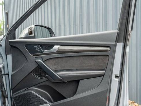 Used 2018 Audi SQ5 Prestige w/ Prestige Package image 43