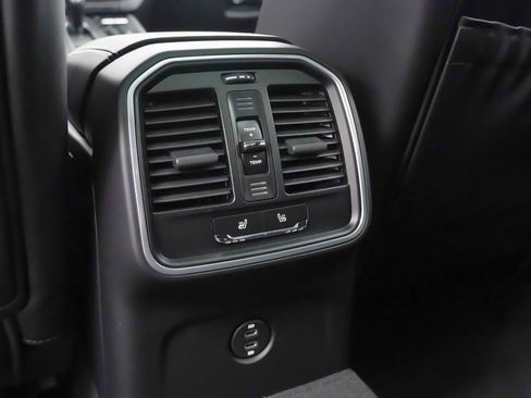 New 2026 Porsche Macan GTS image 20