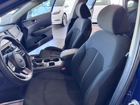 Used 2019 Kia Optima LX image 10