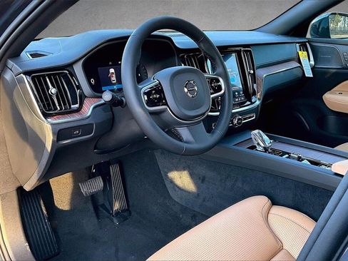 New 2026 Volvo V60 B5 Cross Country Ultra w/ Climate Package AWD/4WD image 7