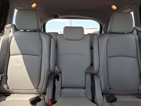 Used 2023 Honda Odyssey Touring image 15