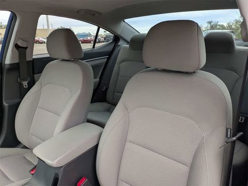 Used 2020 Hyundai Elantra Value Edition image 7