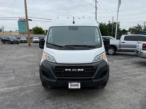 Used 2024 RAM ProMaster 2500 FWD image 9