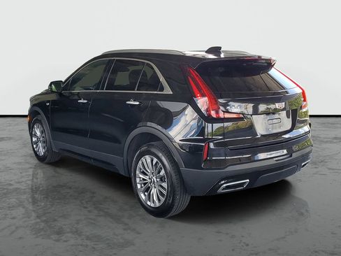 Used 2025 Cadillac XT4 Premium Luxury FWD image 3