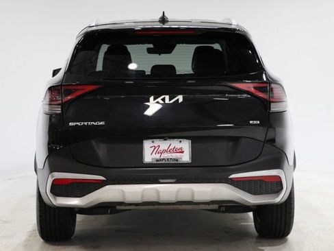 Used 2024 Kia Sportage EX AWD/4WD image 7