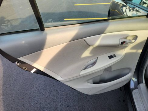 Used 2009 Toyota Corolla LE FWD image 12