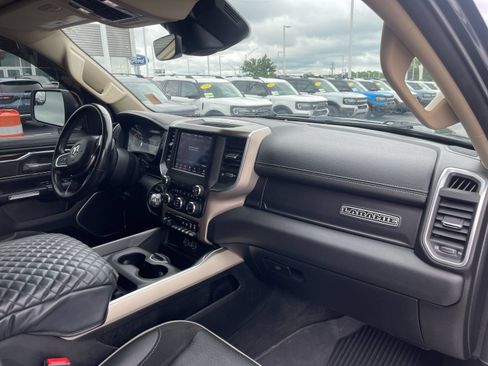 Used 2021 RAM 1500 Laramie AWD/4WD image 17