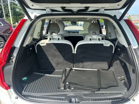 Used 2023 Volvo XC90 B5 Plus w/ Protection Package Premier AWD/4WD image 30