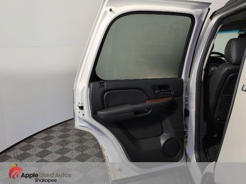 Used 2011 Chevrolet Tahoe LTZ image 22