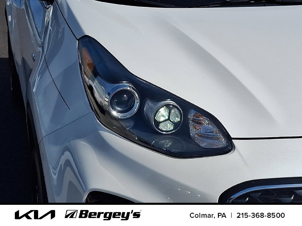 Certified 2022 Kia Sportage LX AWD/4WD image 11