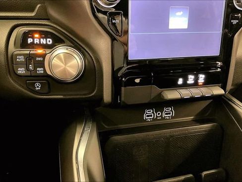 Used 2025 RAM 1500 Laramie AWD/4WD image 28