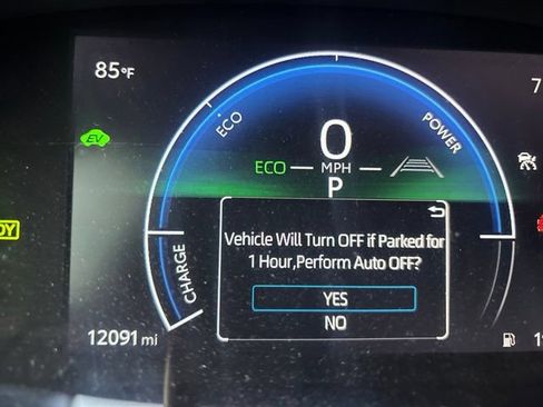 Used 2025 Toyota Camry SE w/ Convenience Package FWD image 11