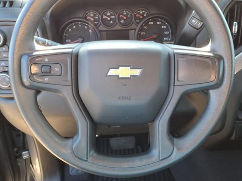Used 2022 Chevrolet Silverado 1500 Custom image 18