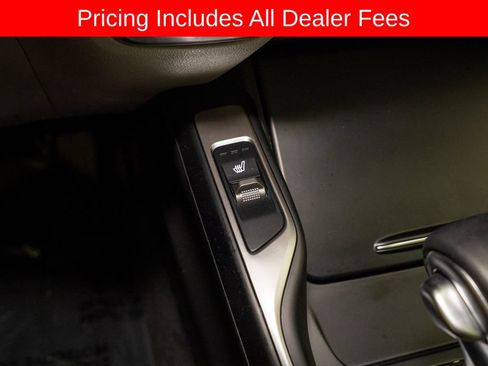 Used 2023 Kia Sorento S w/ Panoramic Sunroof Package FWD image 17