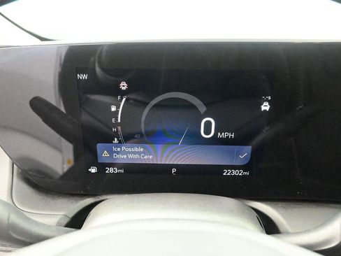 Used 2025 Buick Encore GX Preferred image 37