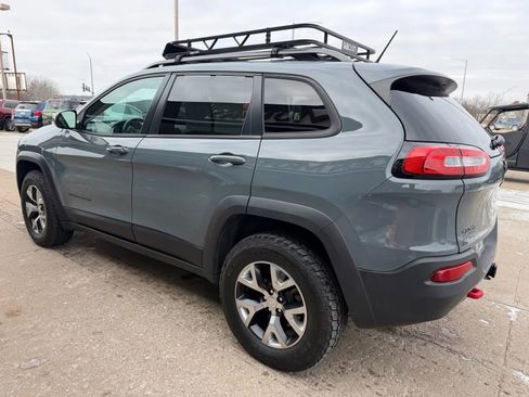 Used 2015 Jeep Cherokee Trailhawk w/ Comfort/Convenience Group image 6