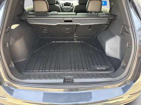 Used 2023 Chevrolet Equinox RS AWD/4WD image 12