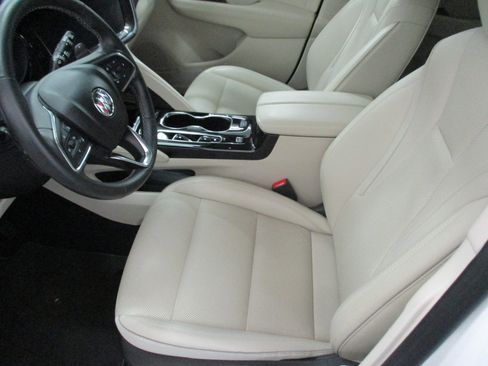 Used 2023 Buick Envision Essence image 9