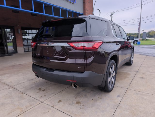 Used 2018 Chevrolet Traverse LT w/ LPO, Floor Liner Package FWD image 9