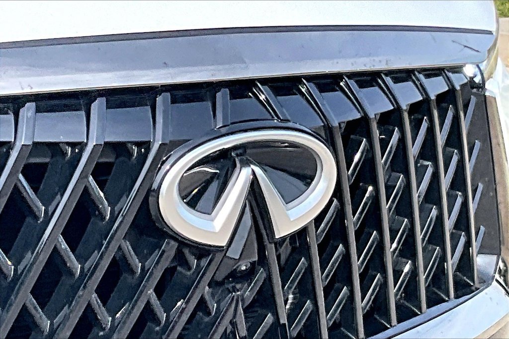Certified 2027 INFINITI QX60 Sport w/ Dark Cargo Package AWD/4WD image 11