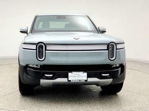 Used 2023 Rivian R1T Adventure image 2