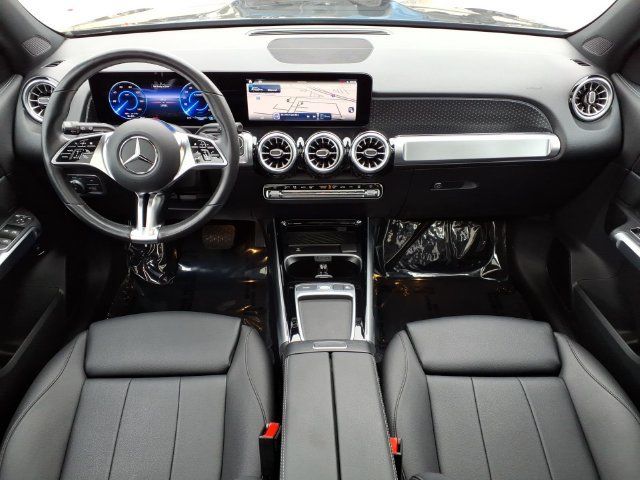 Used 2024 Mercedes-Benz EQB 350 4MATIC SUV w/ Winter Package image 4