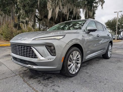 New 2026 Buick Envision Avenir image 8