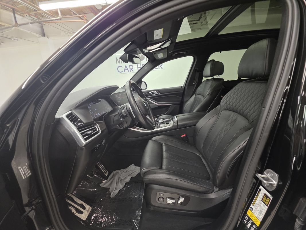 Used 2022 BMW X5 M50i w/ Executive Package AWD/4WD image 19