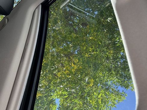 Used 2023 Toyota 4Runner SR5 Premium w/ Moonroof Package image 16