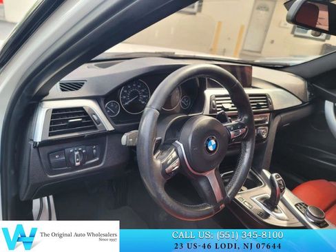 Used 2017 BMW 330i xDrive Sedan AWD/4WD image 10