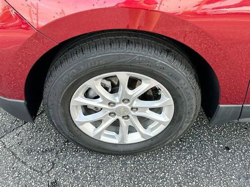 Used 2020 Chevrolet Equinox LT w/ Driver Convenience Package image 29