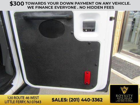 Used 2011 Ford E-150 and Econoline 150 XLT image 18