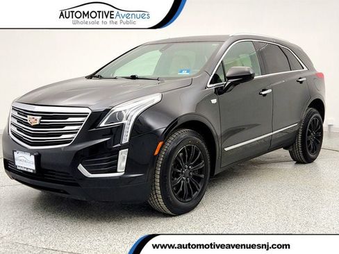 Used 2019 Cadillac XT5 AWD image 1