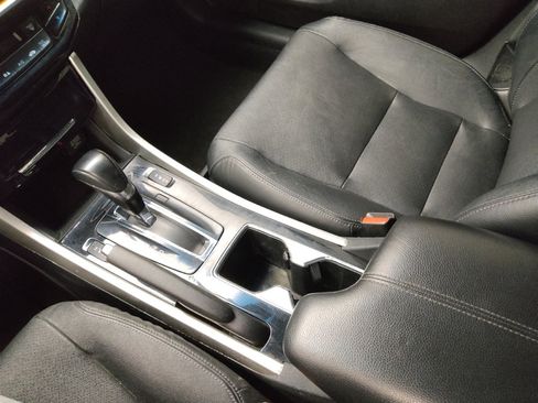 Used 2016 Honda Accord EX-L image 26