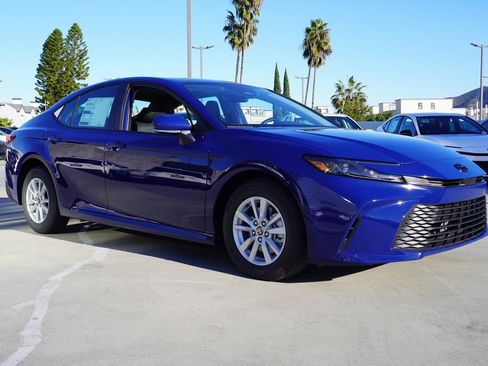 New 2026 Toyota Camry LE image 2